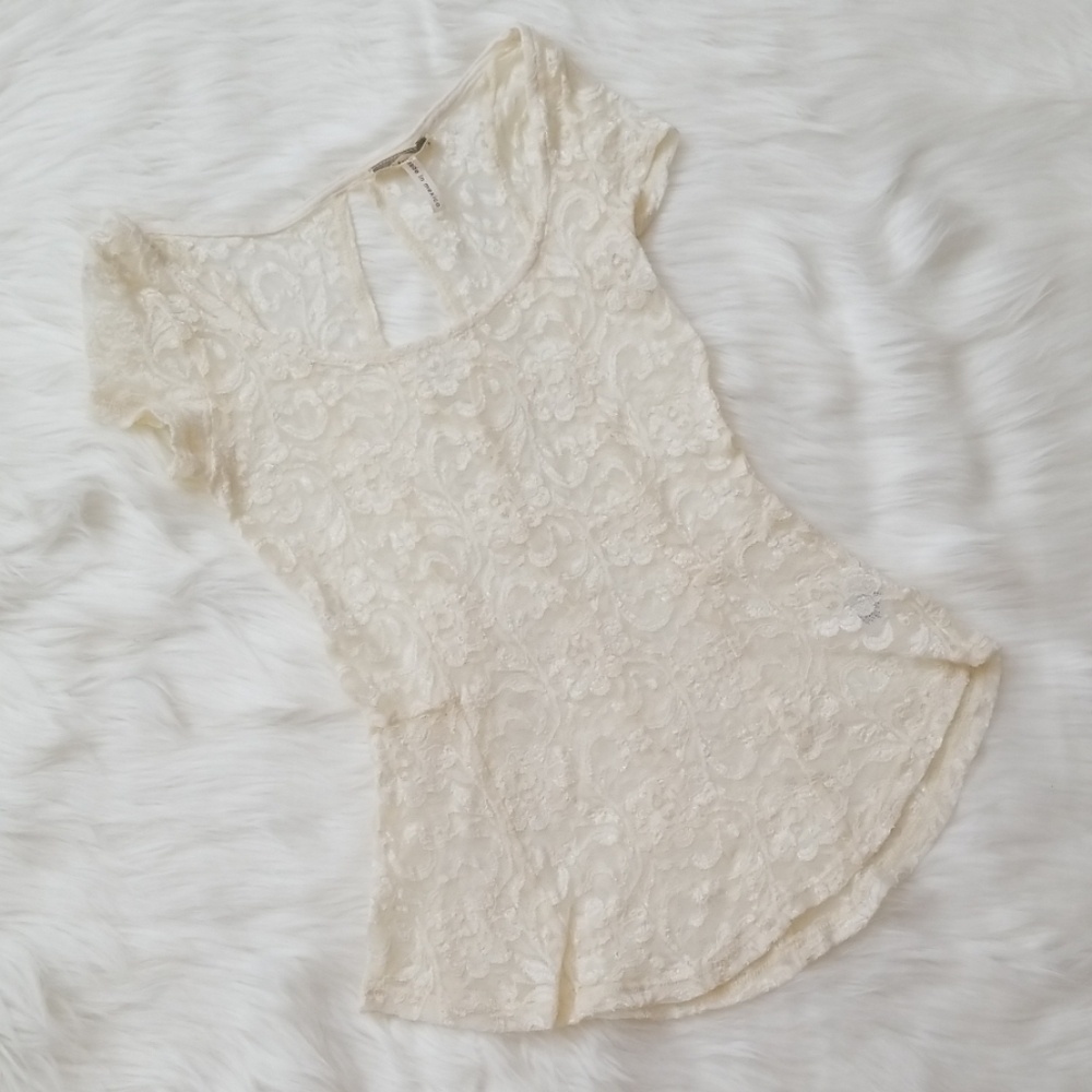 Lace top! - Picture 1 of 6